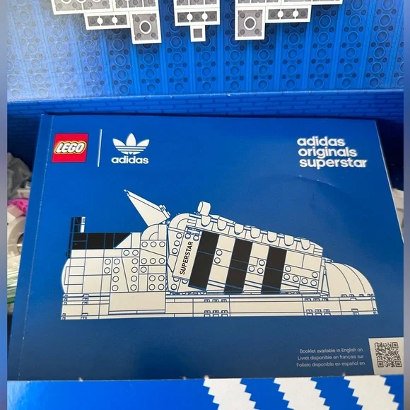 adidas Lego Superstar shoe - Picture 3 of 5